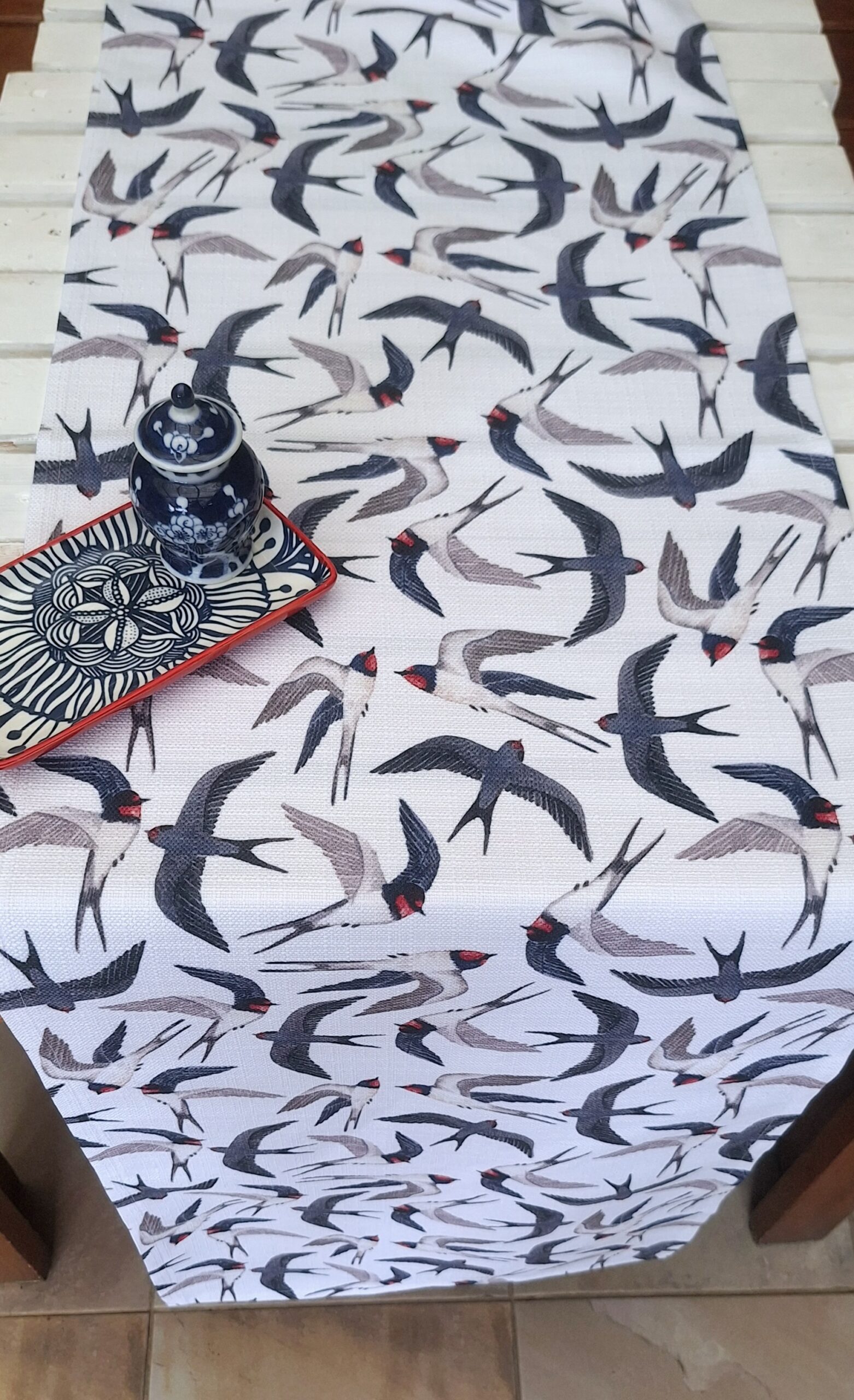 Little Swallows - Runner