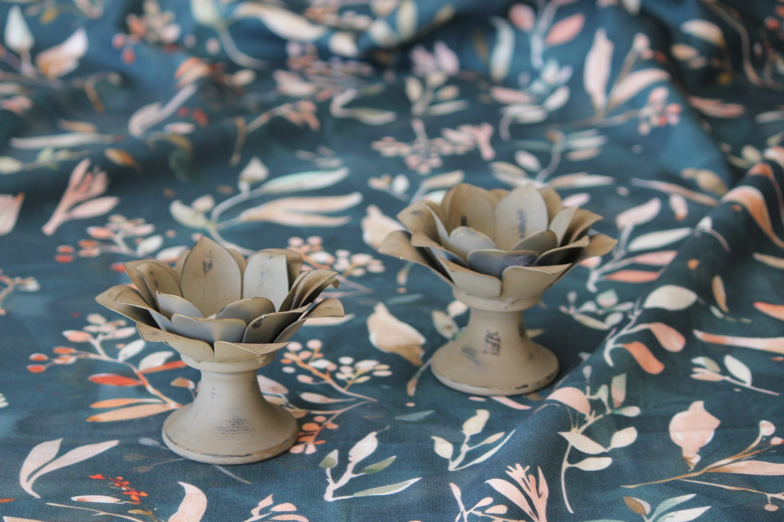Dark Green with Leaves - Tablecloth